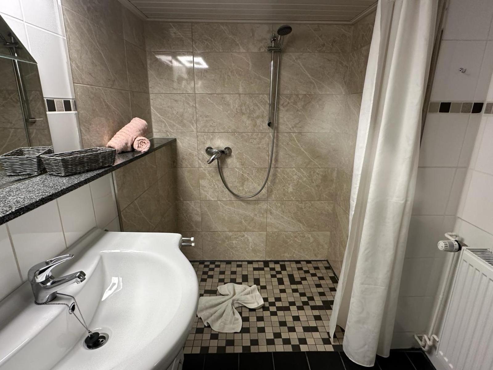 Christels Ferienwohnung 1 In Thale Mit Sonnenterrasse Und Grill Ngoại thất bức ảnh